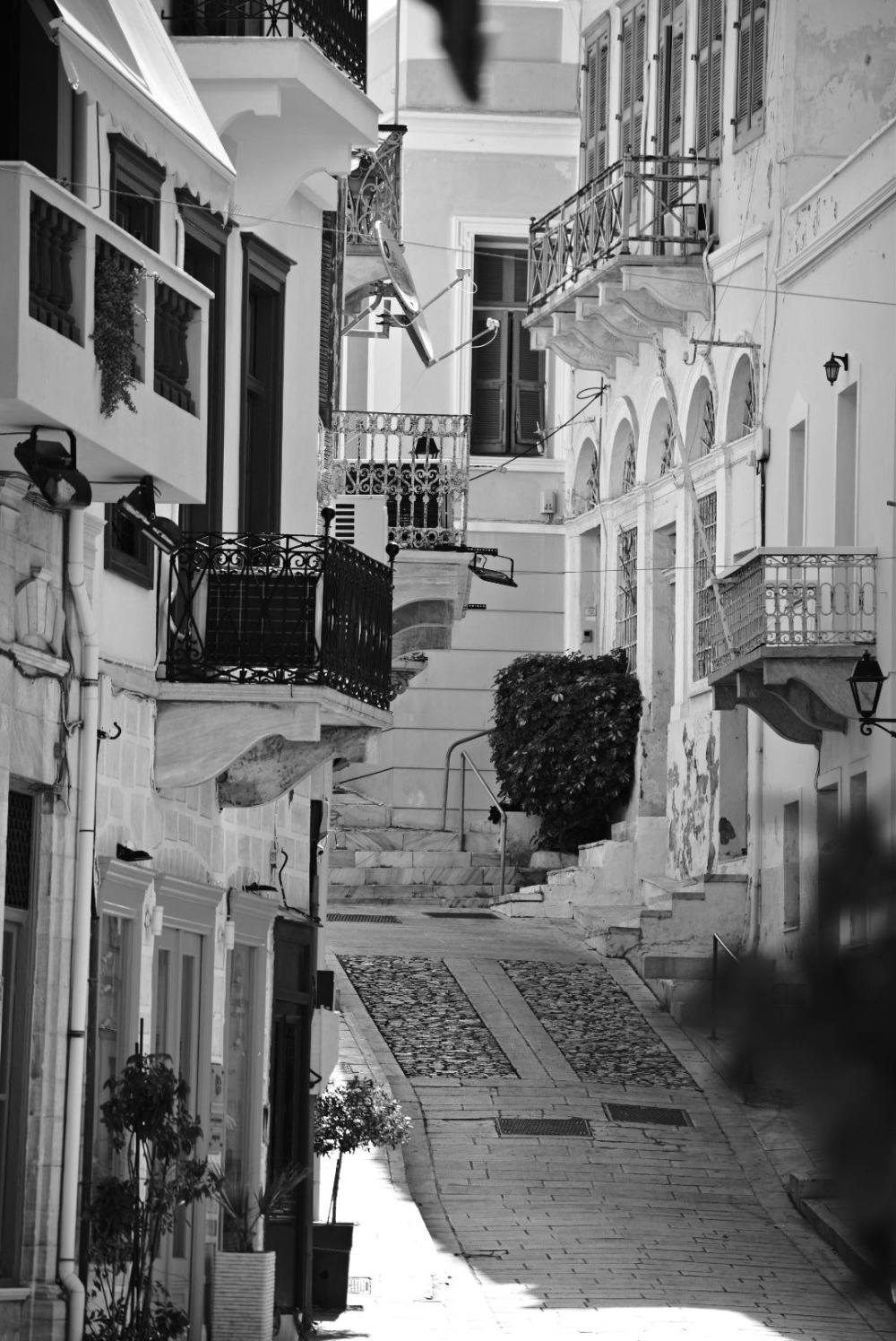 The silence of the street - 245