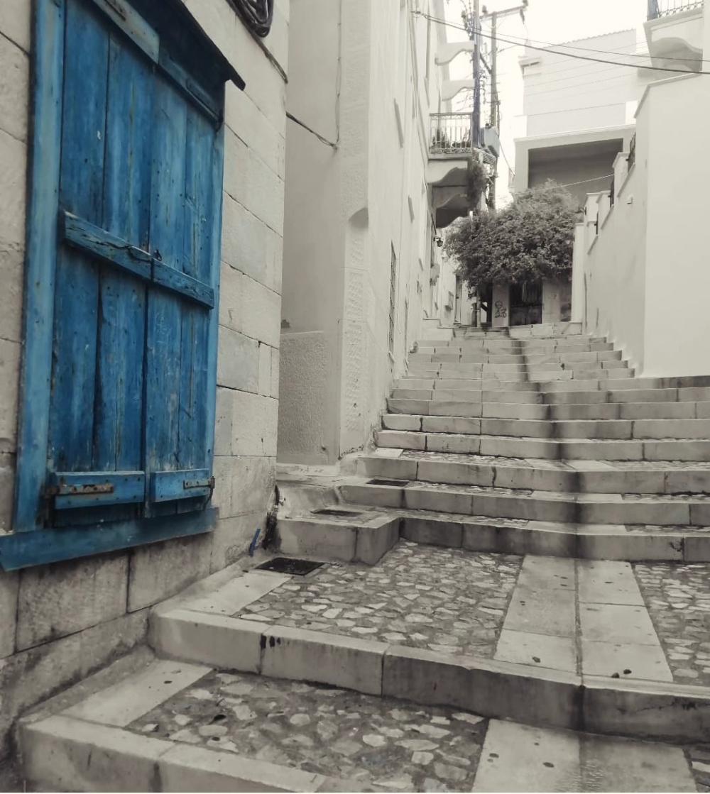 The Blue Shutter in Silence - 193